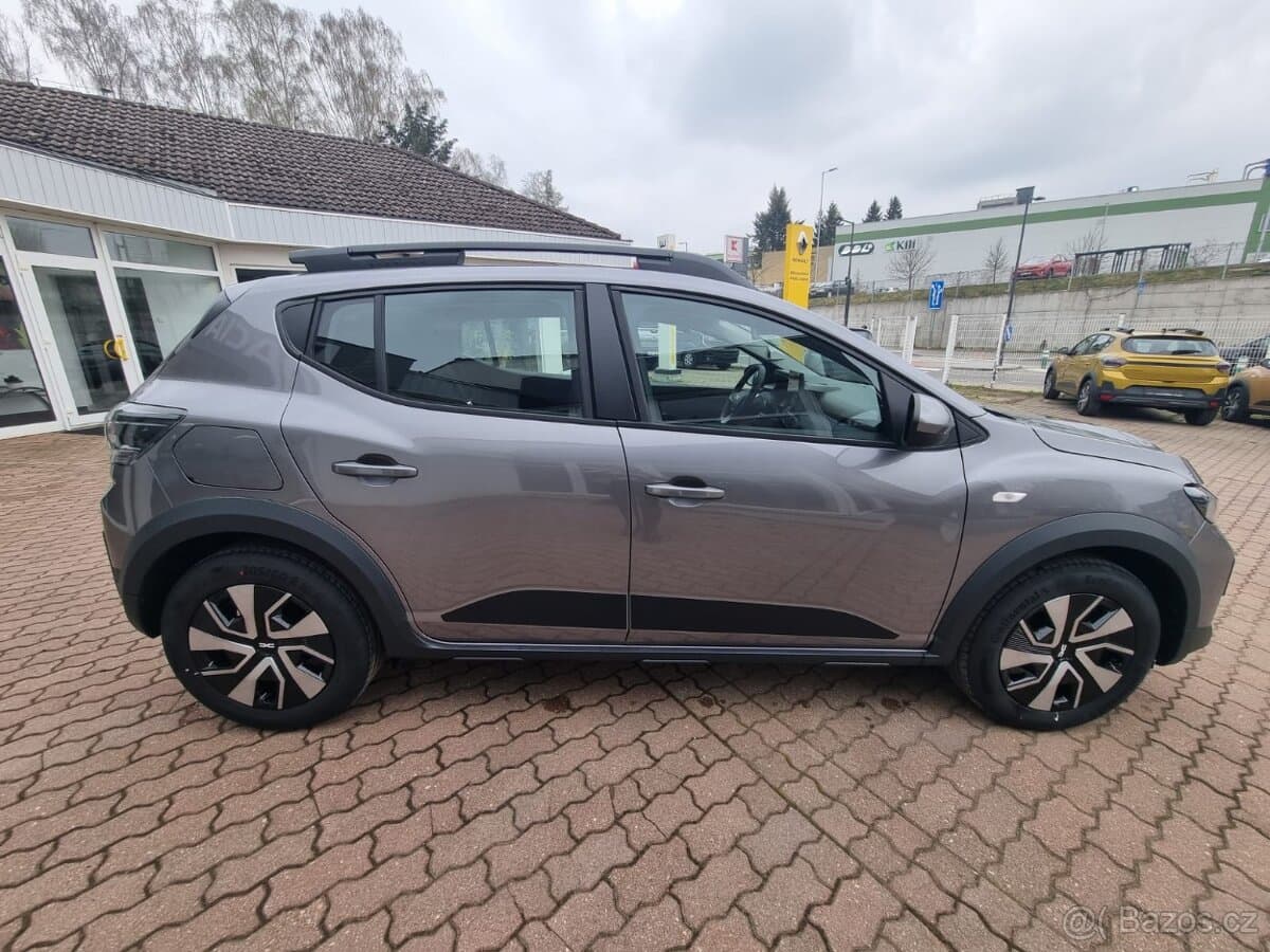 Dacia SANDERO - 11