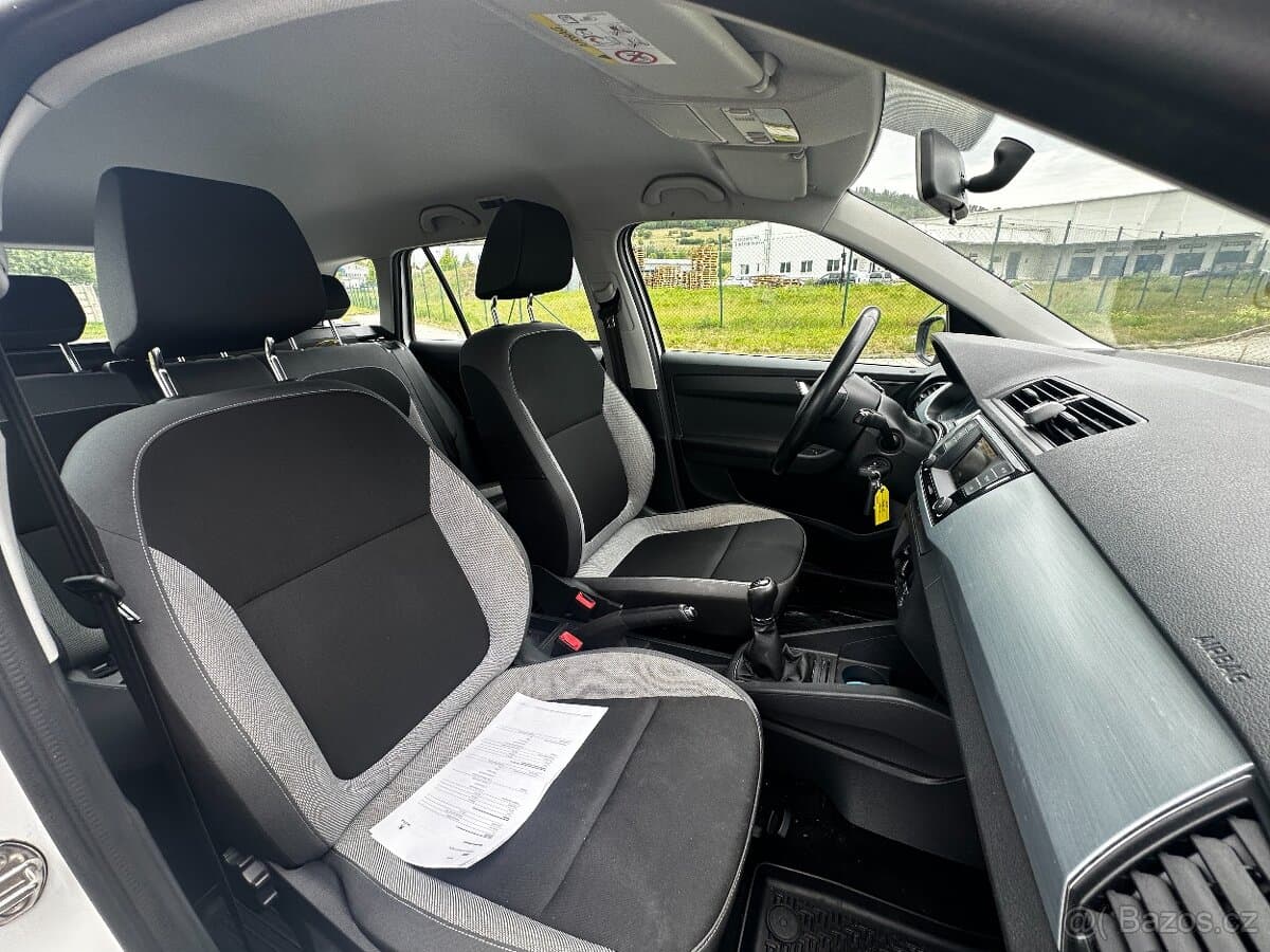 2015 Škoda FABIA - 11