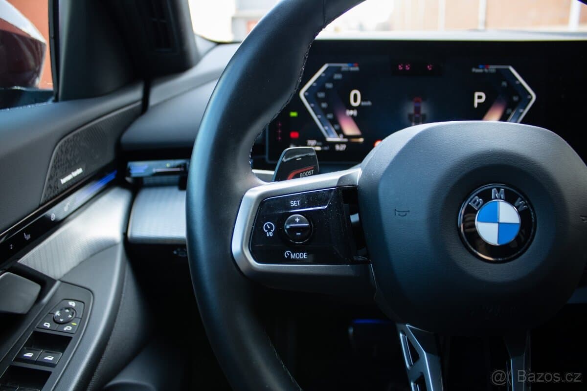 2024 BMW 5-SERIES - 11