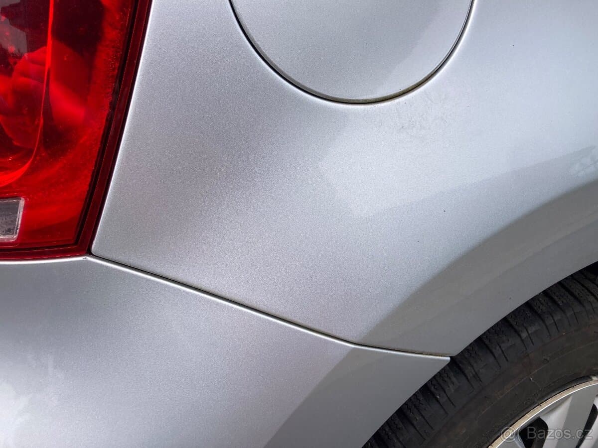 2012 Volkswagen POLO - 11