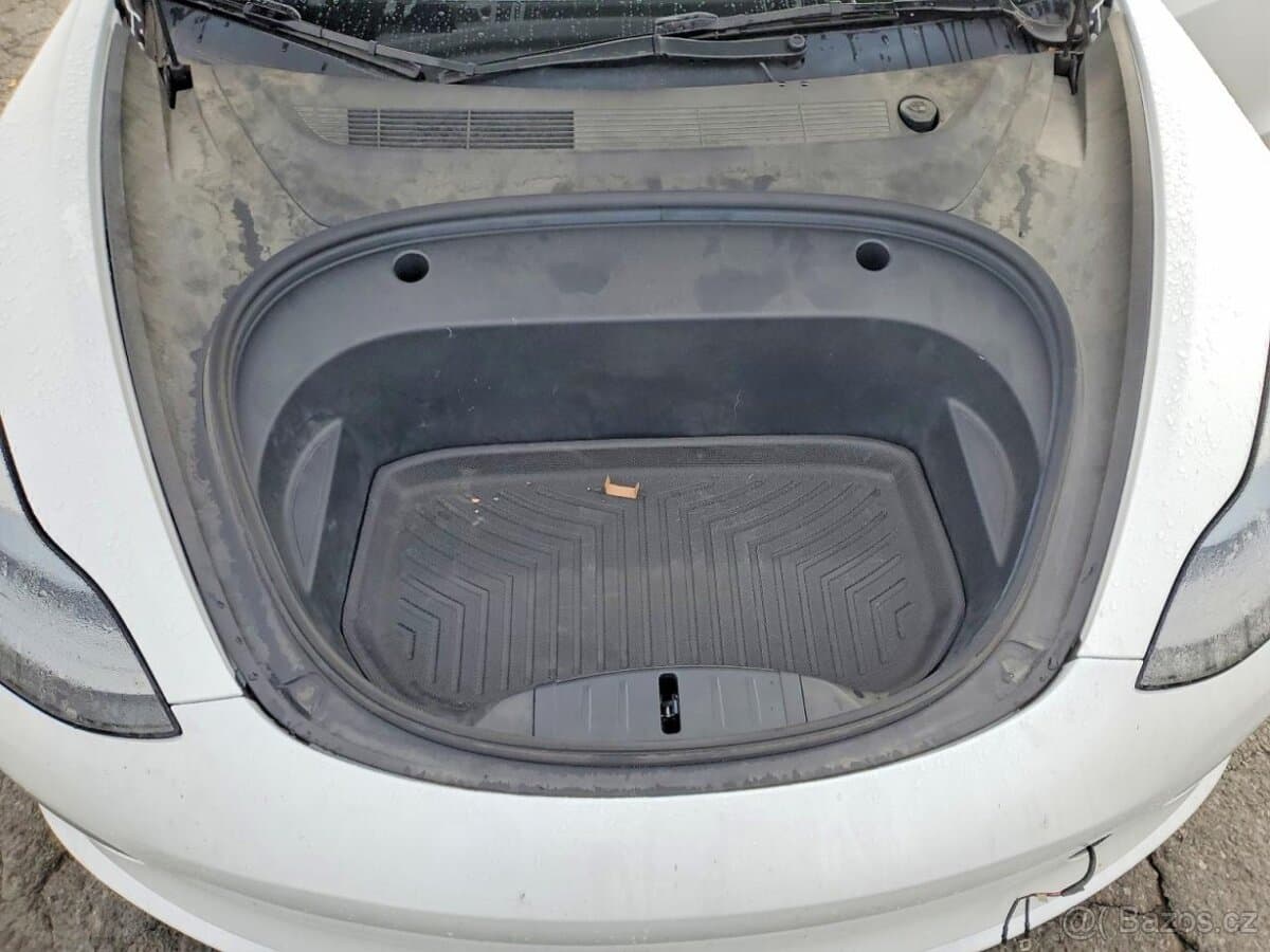 2023 Tesla MODEL 3 - 11