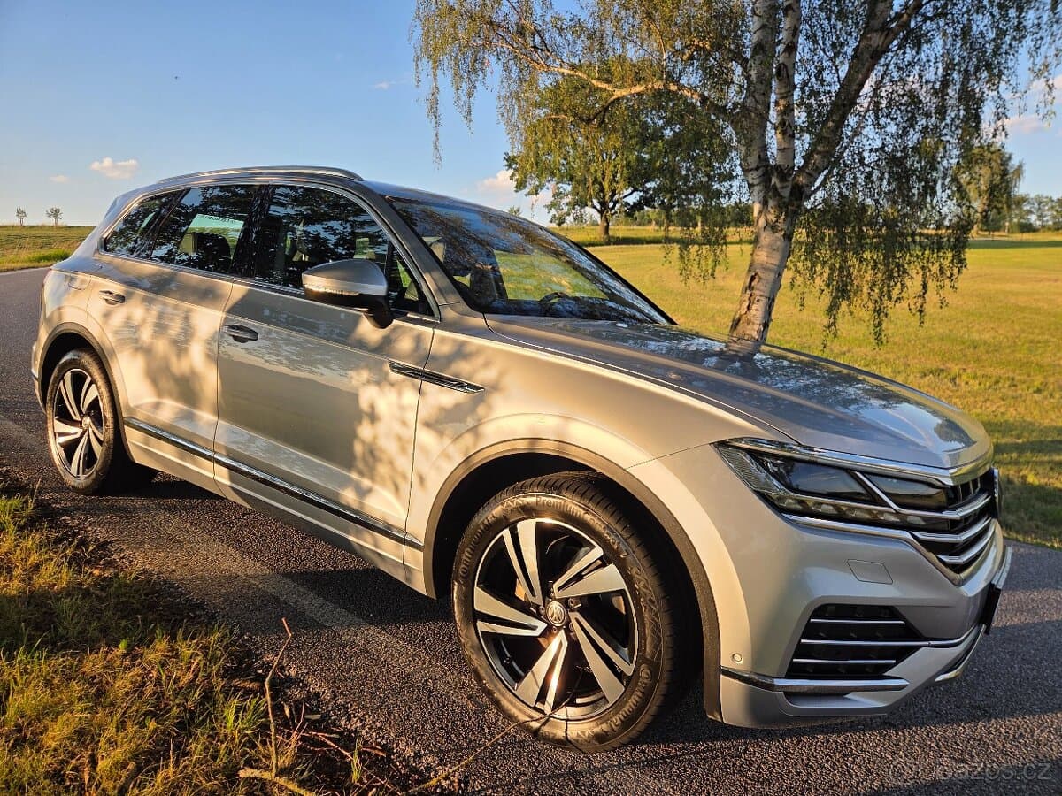 2018 Volkswagen TOUAREG - 11