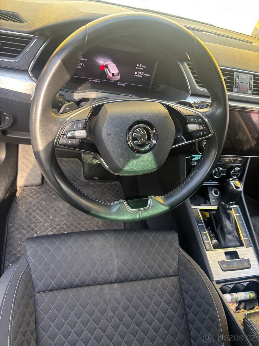 2023 Škoda SUPERB - 11