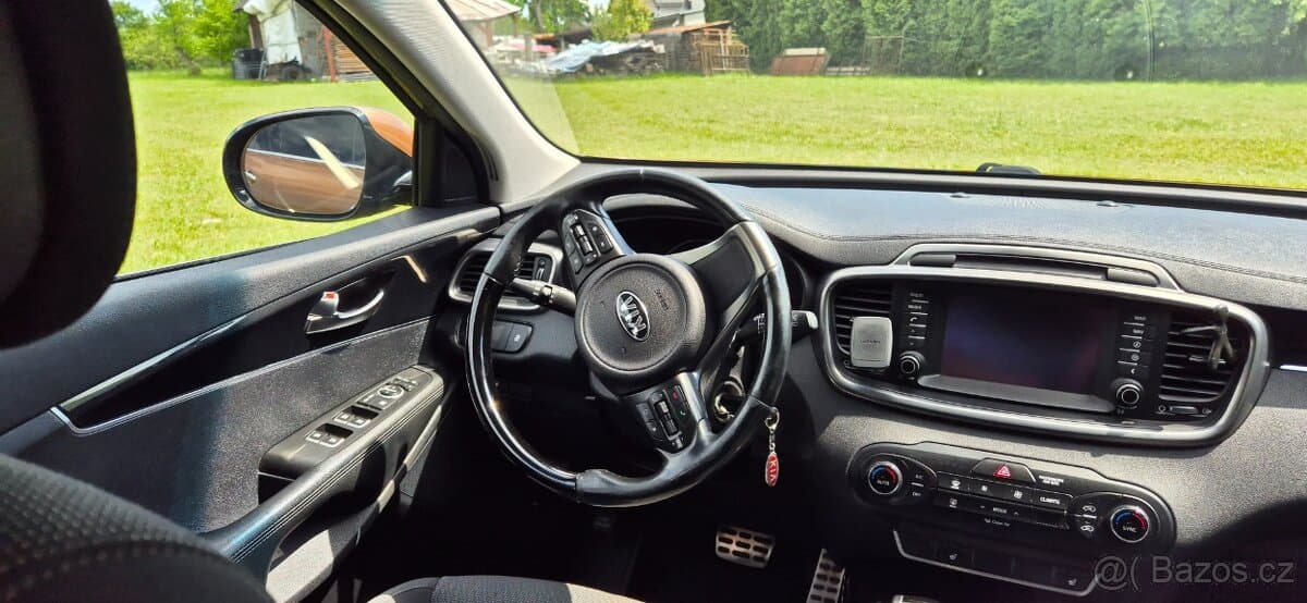 Kia SORENTO - 11