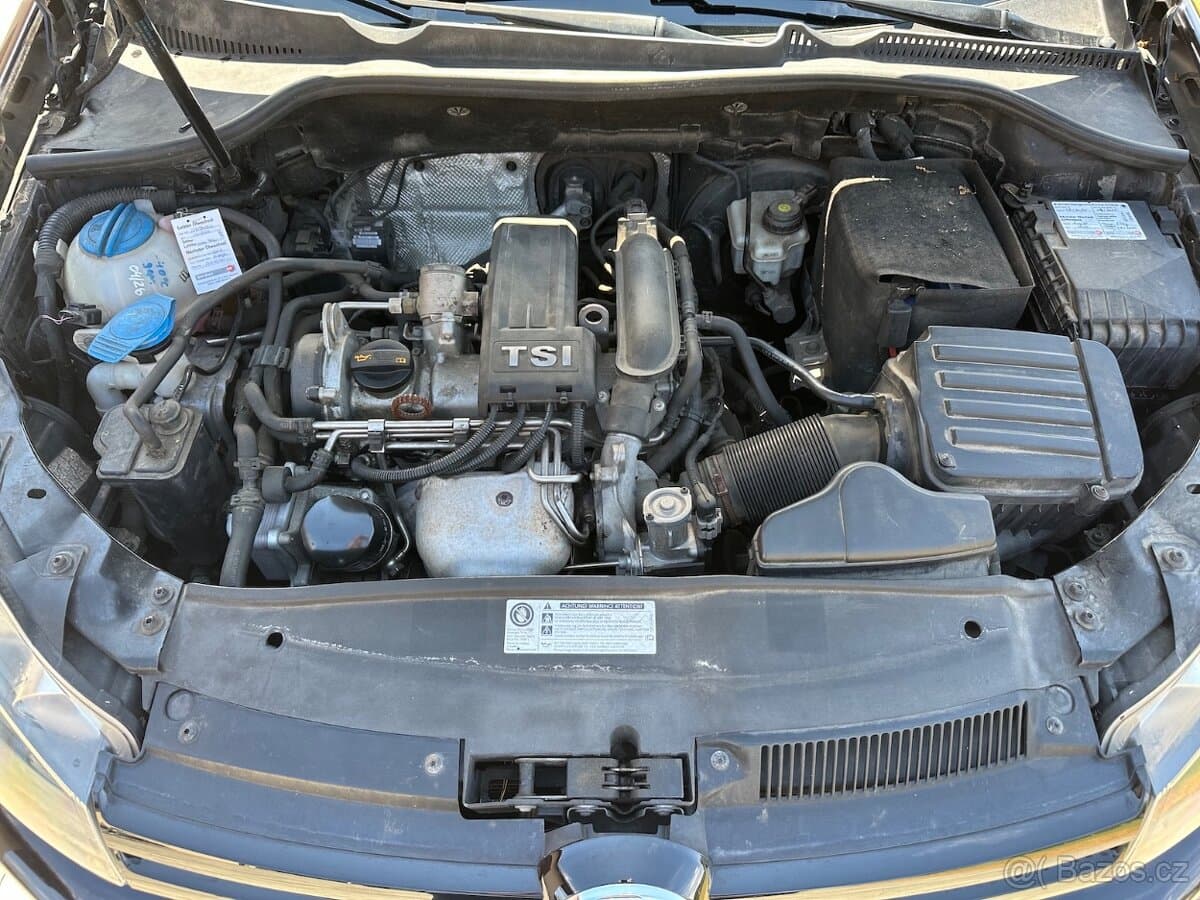 2012 Volkswagen GOLF - 11