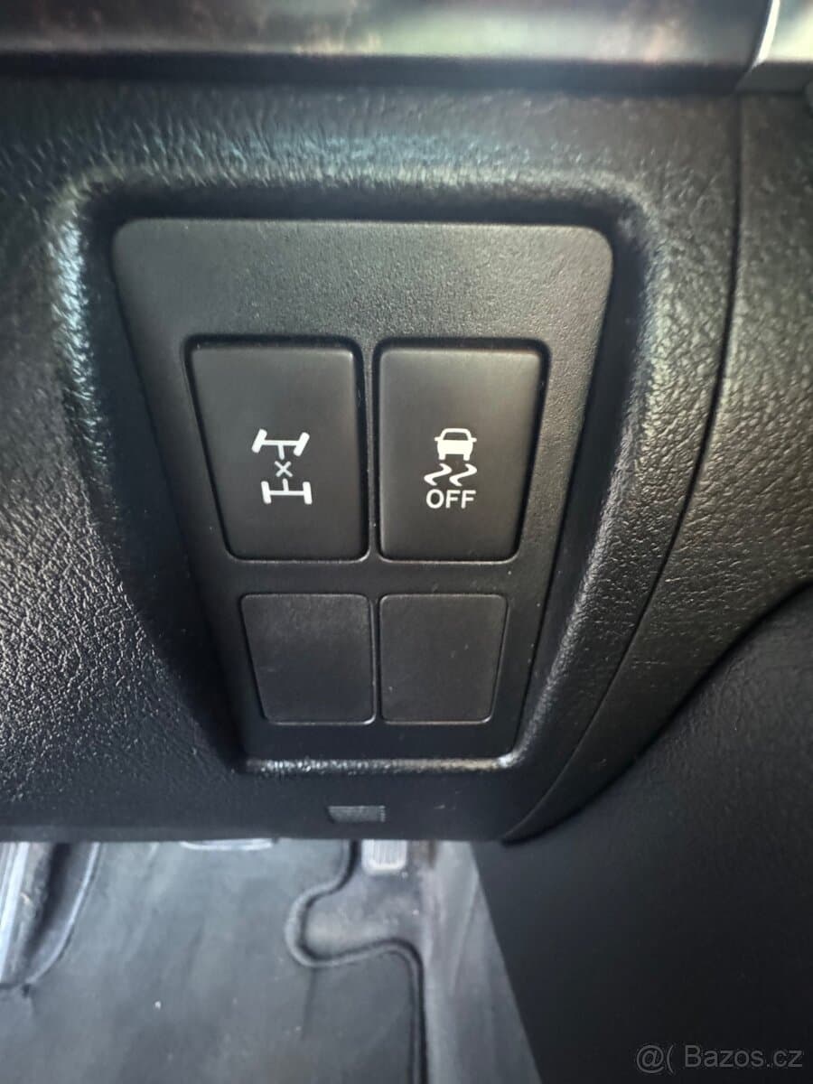 2009 Toyota LAND CRUISER - 11