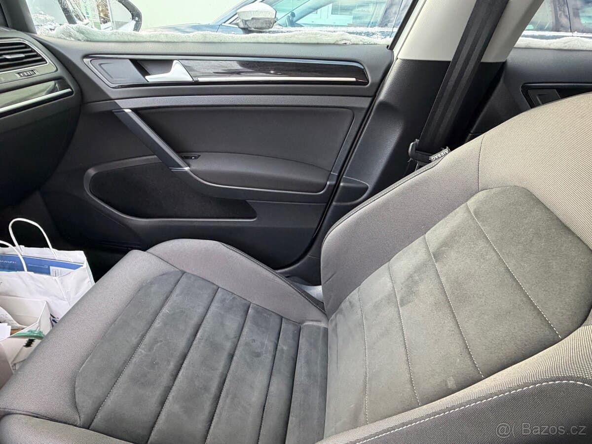 2019 Volkswagen GOLF - 11