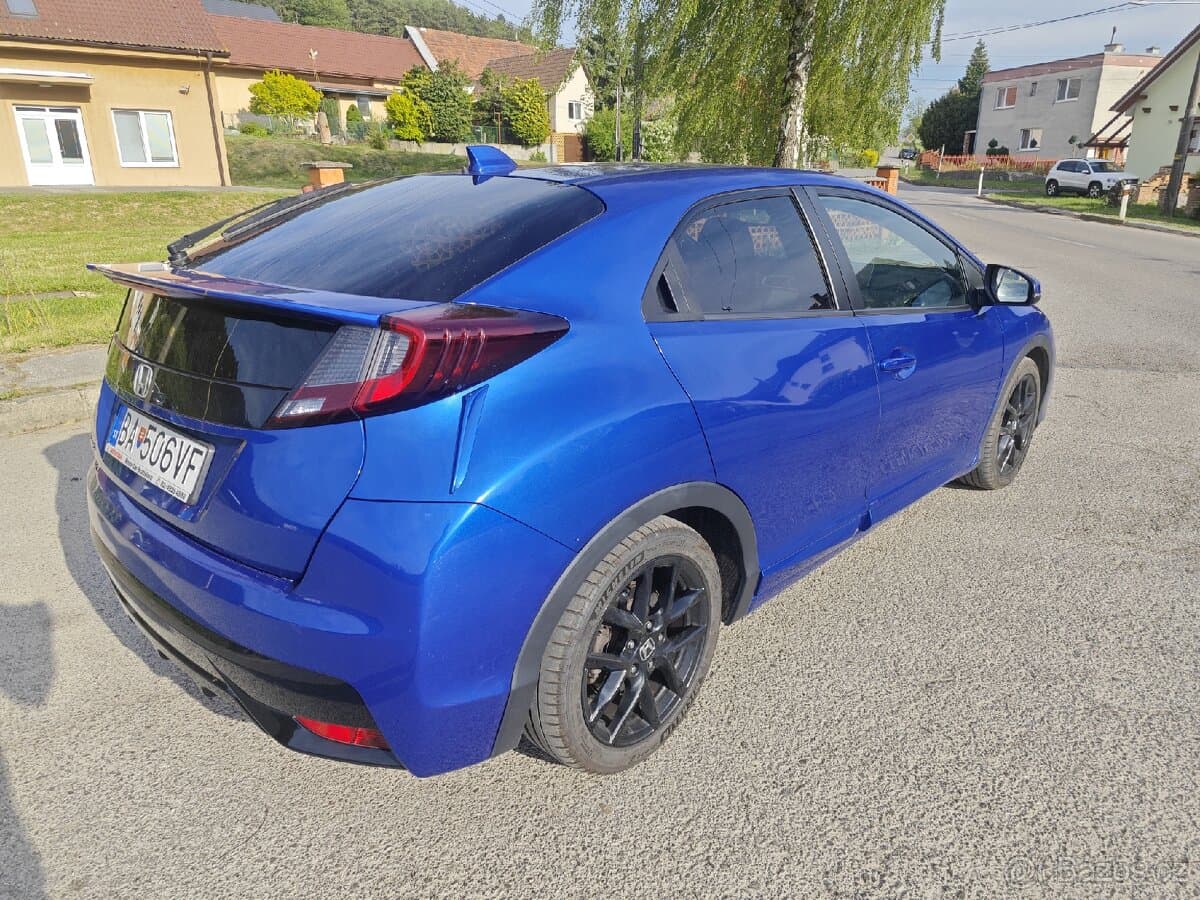 2016 Honda CIVIC - 11