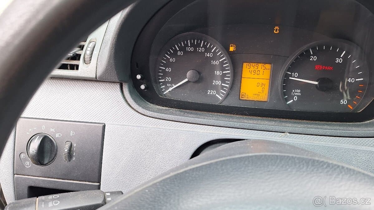 2009 Mercedes-Benz VITO - 11