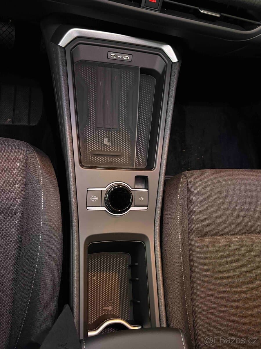 Volkswagen T-ROC - 11