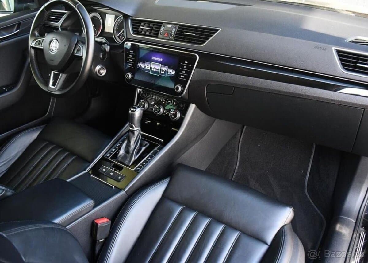 2018 Škoda SUPERB - 11