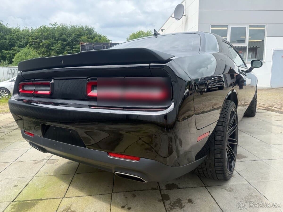 2017 Dodge CHALLENGER - 11
