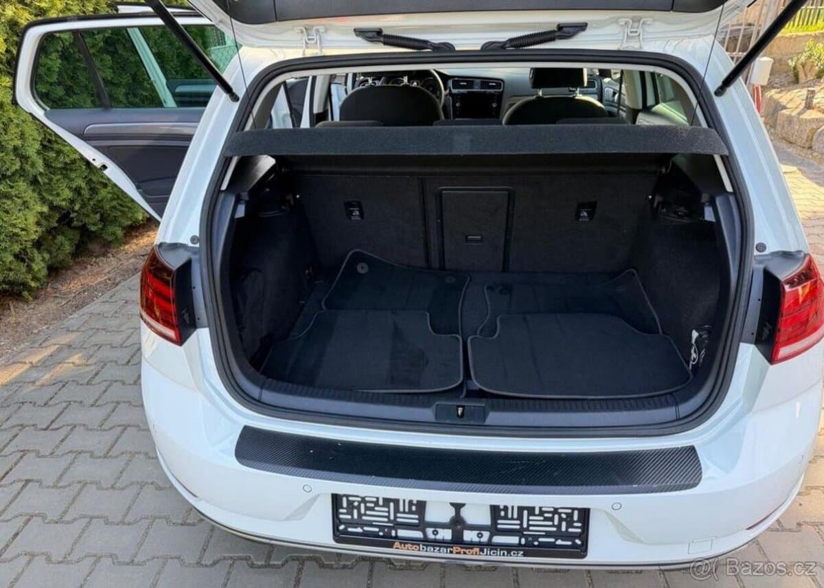 2018 Volkswagen GOLF - 11