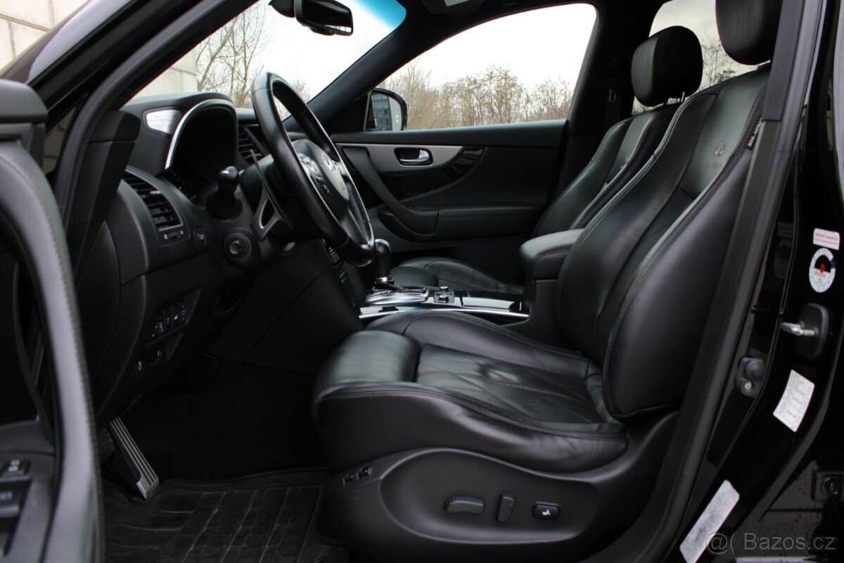 2014 Infiniti QX70 - 11