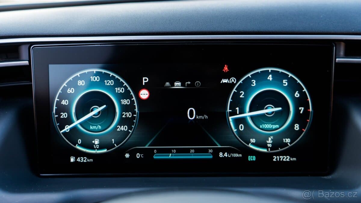 2022 Hyundai TUCSON - 11