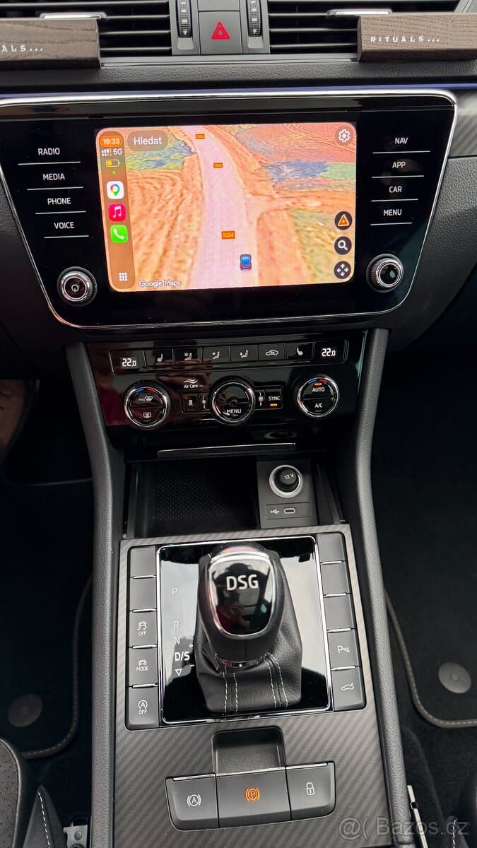 2021 Škoda SUPERB - 11
