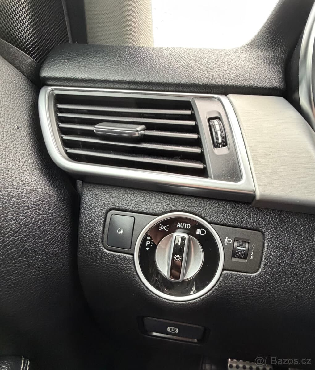 2012 Mercedes-Benz M-CLASS - 11
