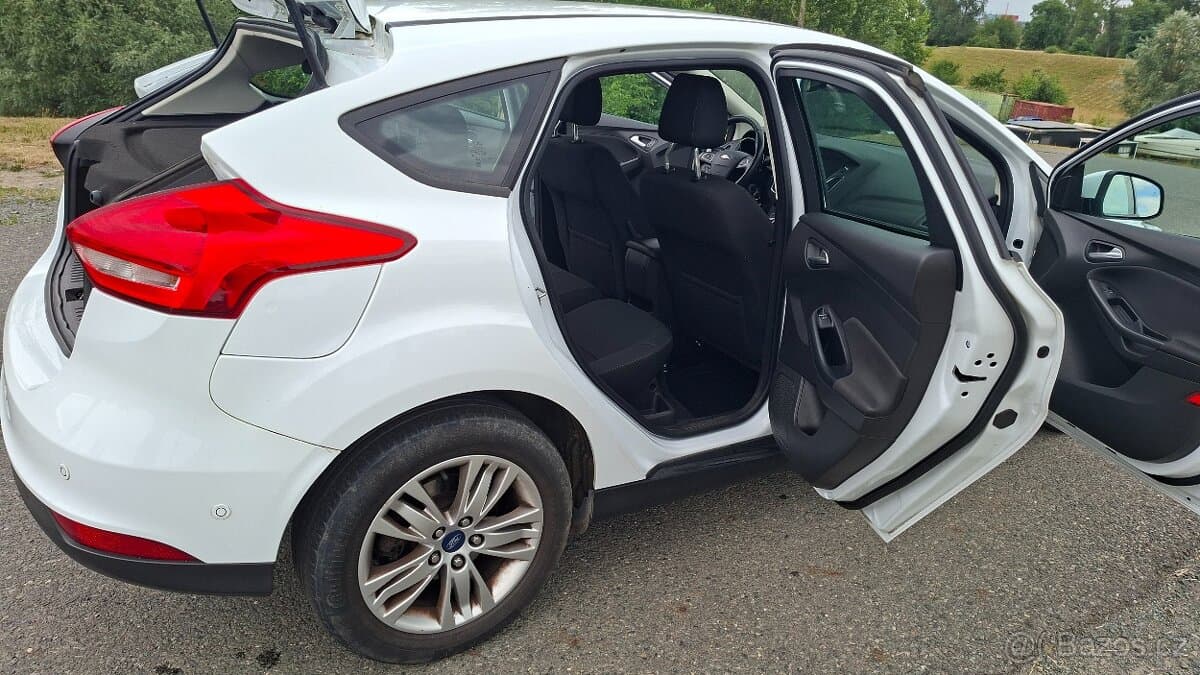 2018 Ford FOCUS - 11