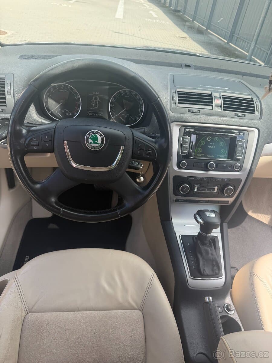 Škoda OCTAVIA - 11