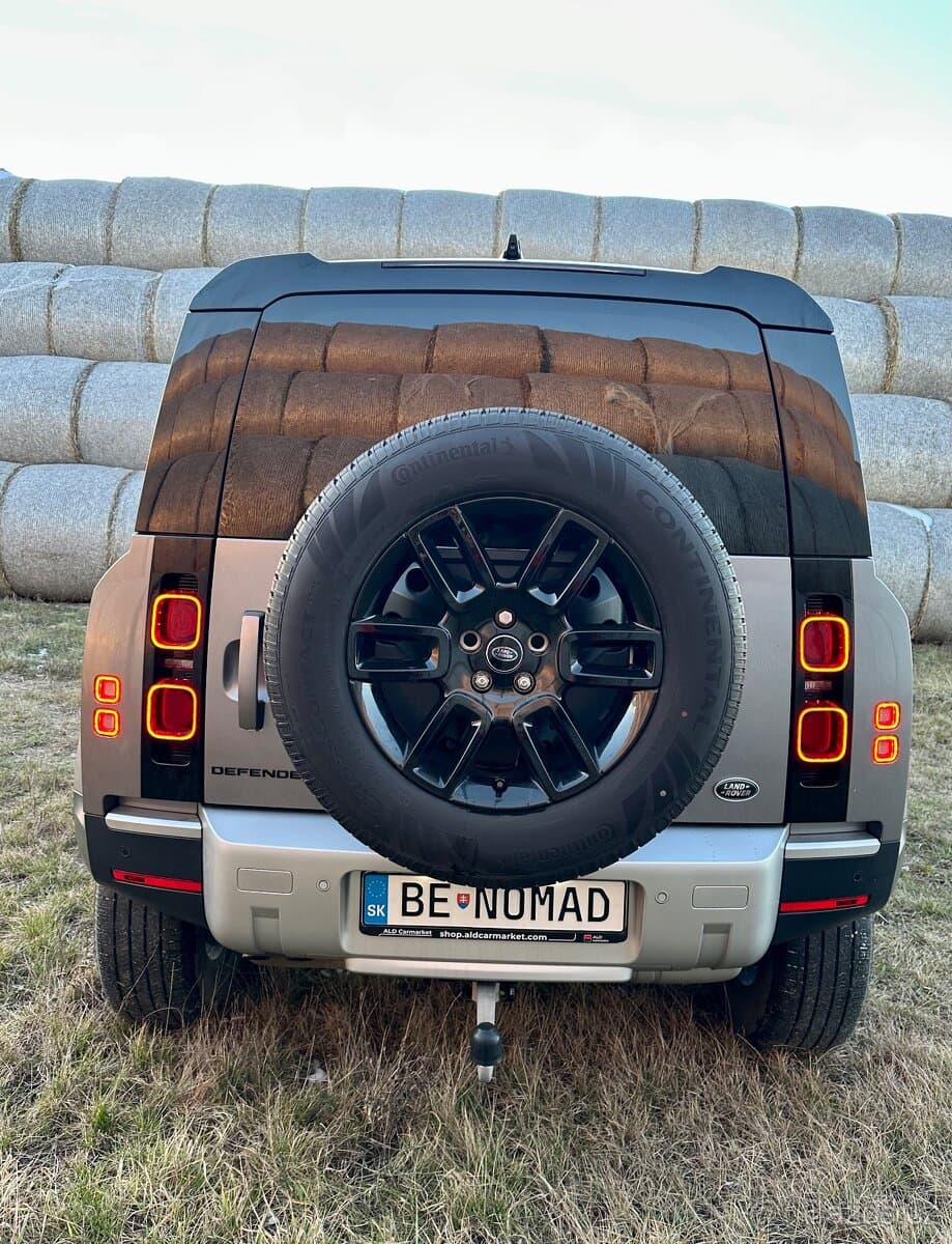 2021 Land Rover DEFENDER - 11