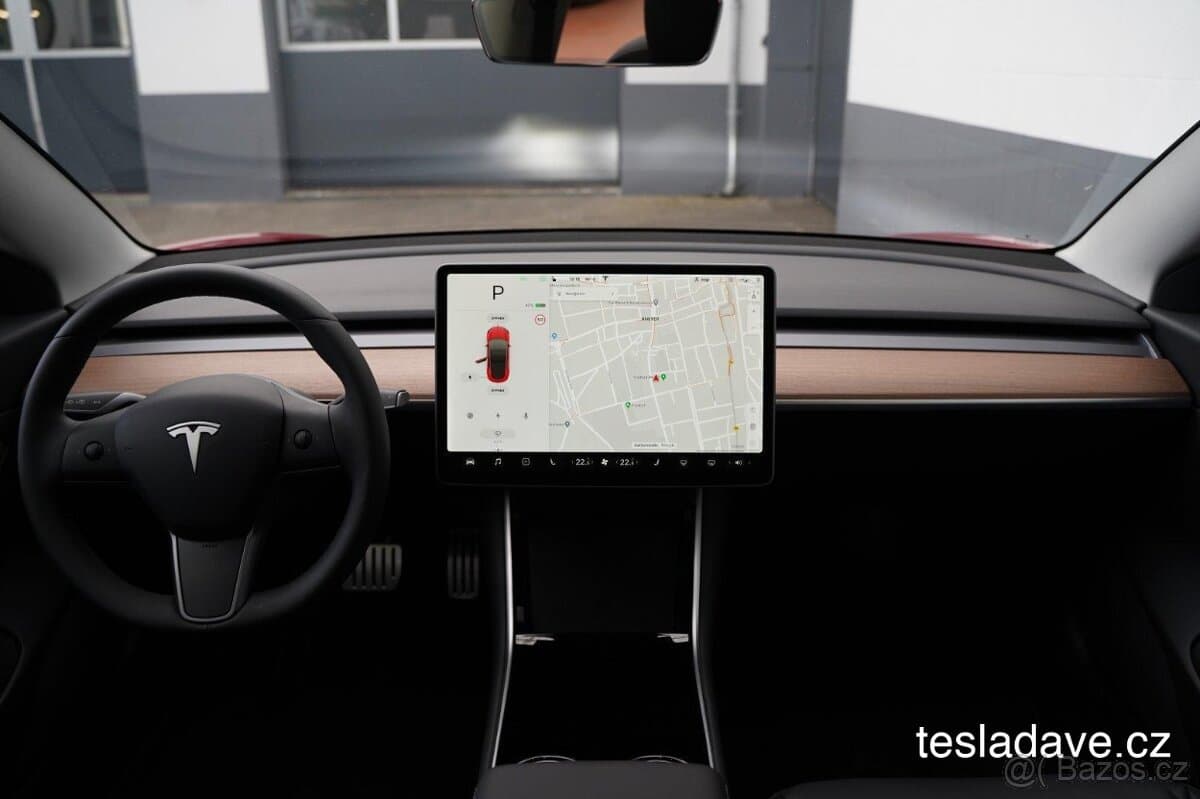2020 Tesla MODEL 3 - 11