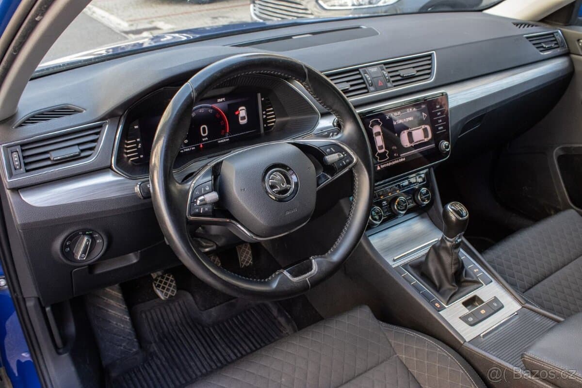 2021 Škoda SUPERB - 11