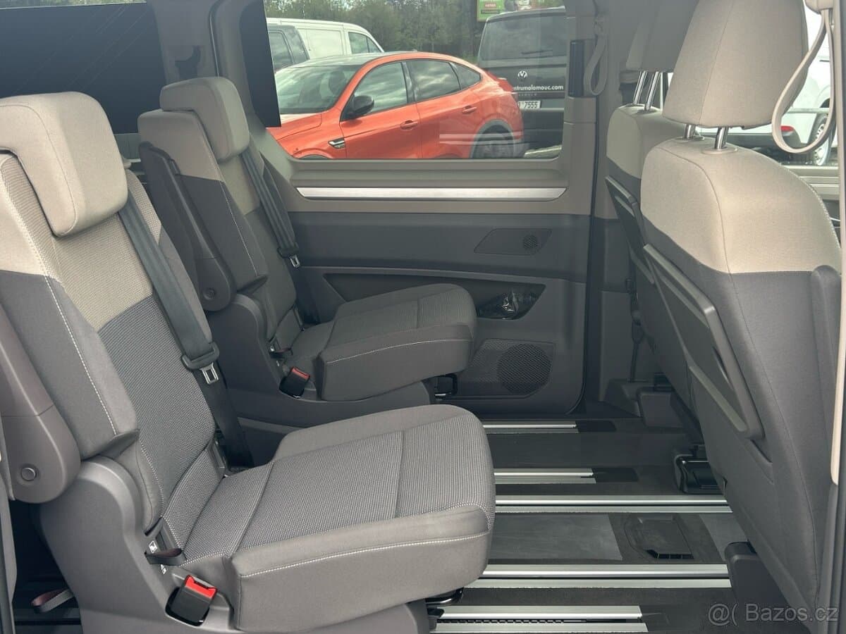 2023 Volkswagen MULTIVAN - 11