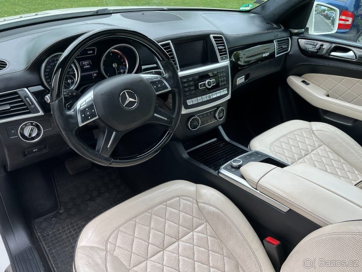 2013 Mercedes-Benz M-CLASS - 11