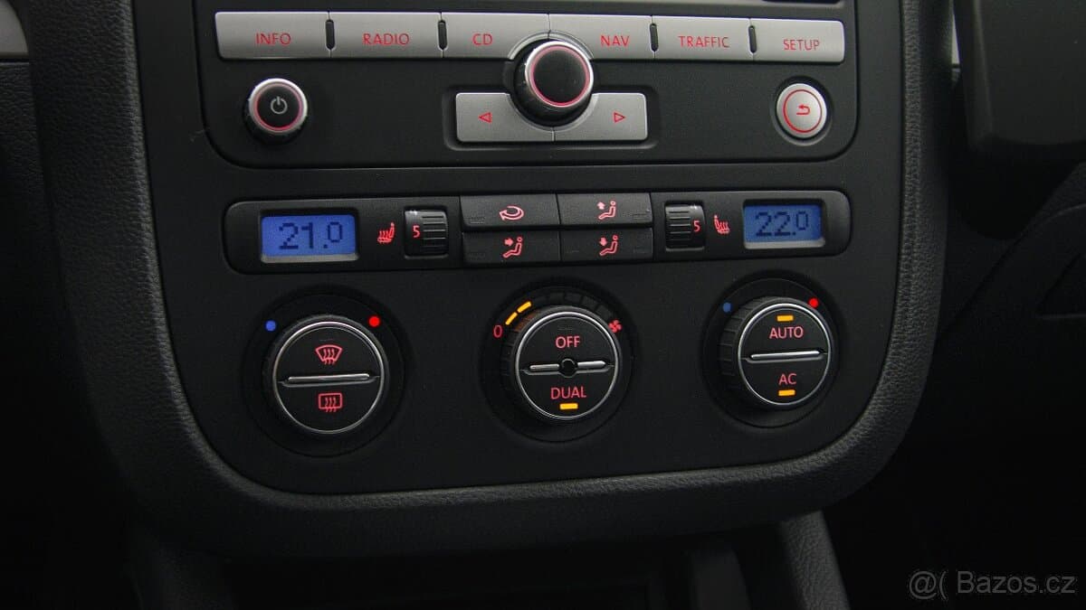 2008 Volkswagen GOLF - 11