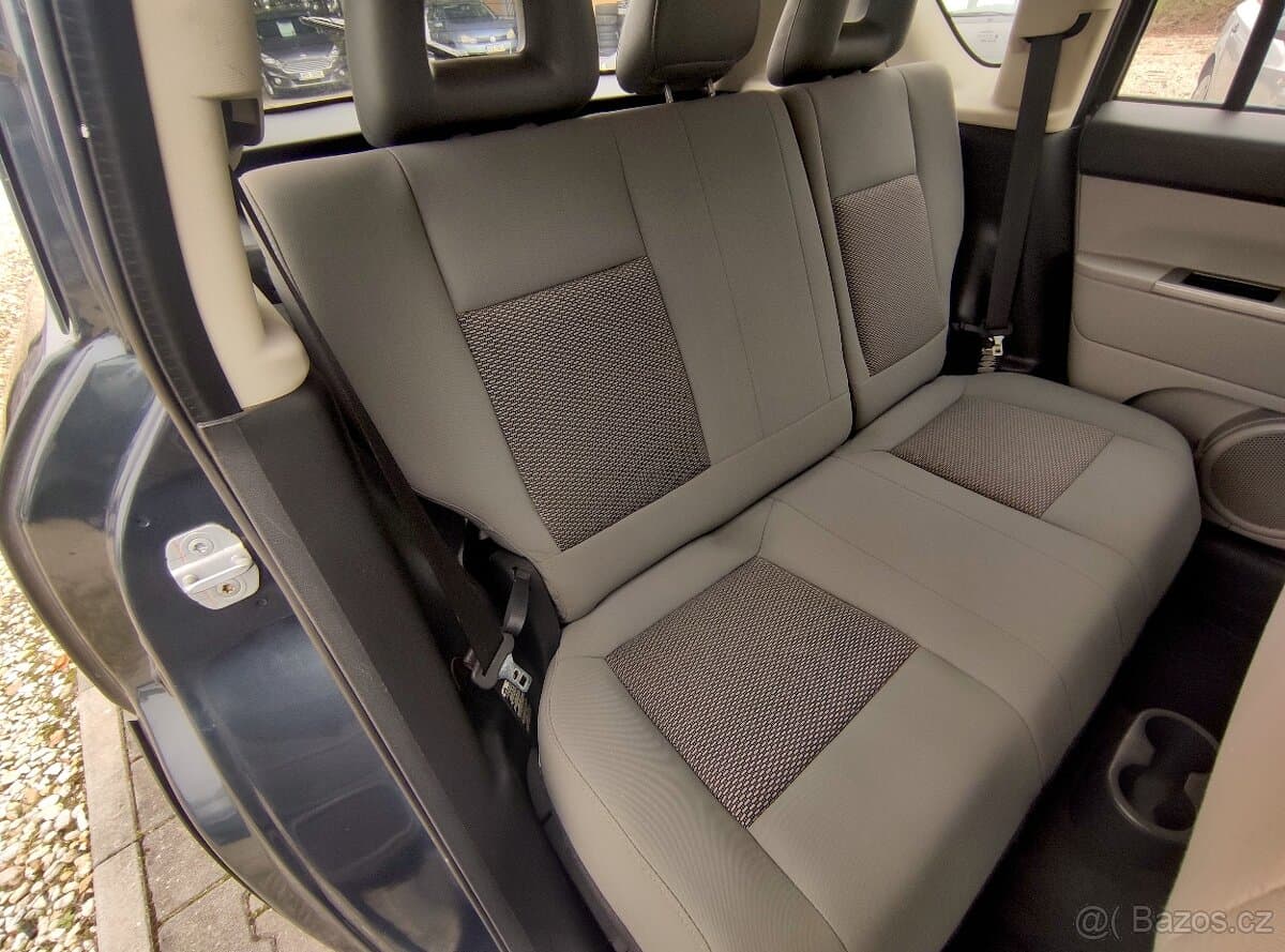 2008 Jeep COMPASS - 11