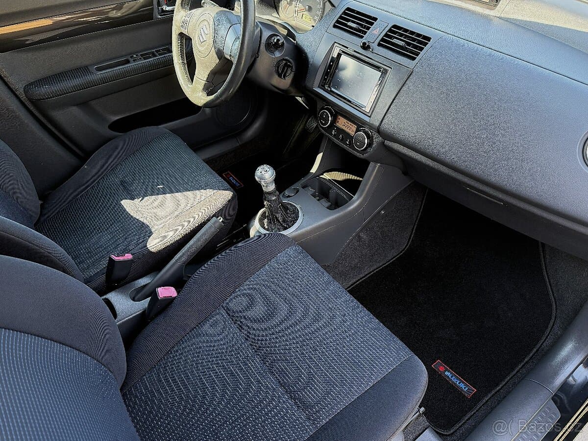 2009 Suzuki SWIFT - 11