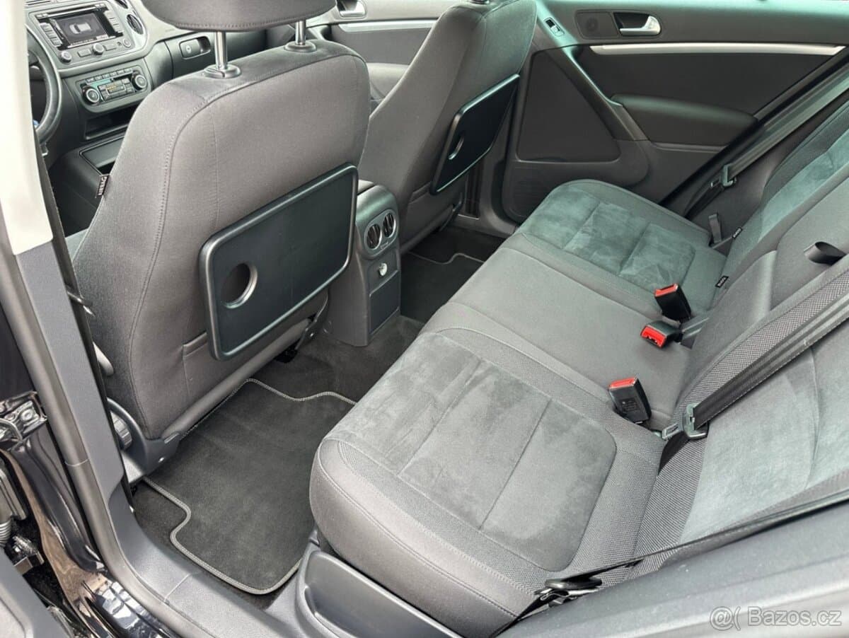 2015 Volkswagen TIGUAN - 11