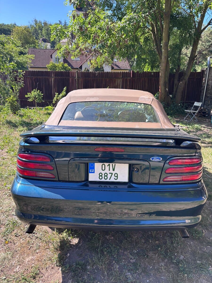 1994 Ford MUSTANG - 11