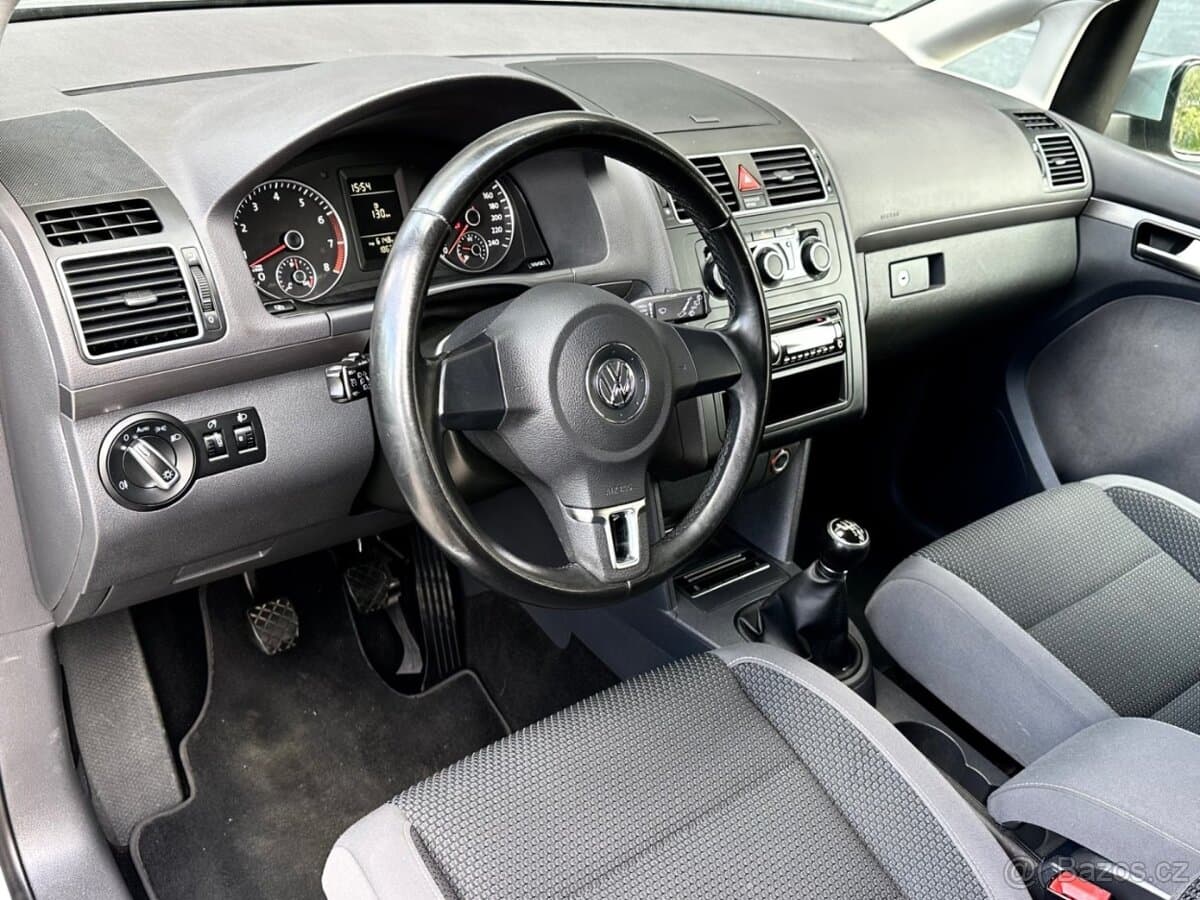 2011 Volkswagen TOURAN - 11
