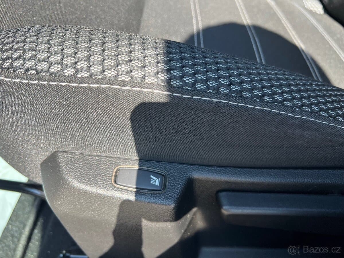 2019 Dacia DUSTER - 11
