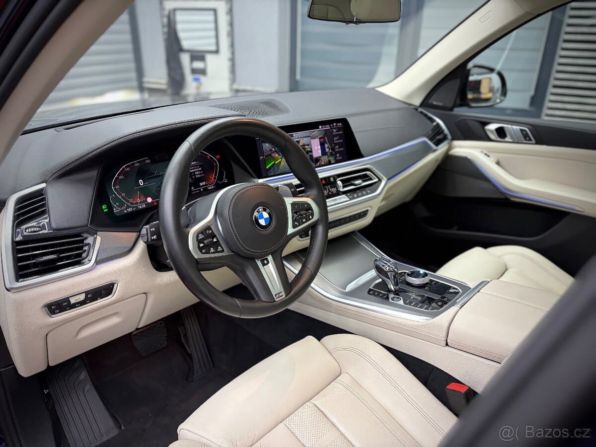 2019 BMW X5 - 11