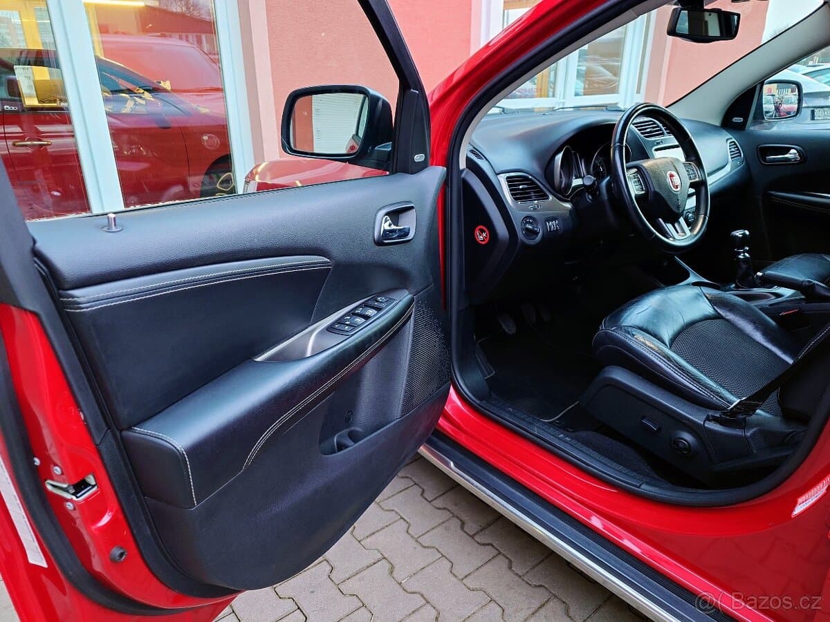 2015 Fiat FREEMONT - 11