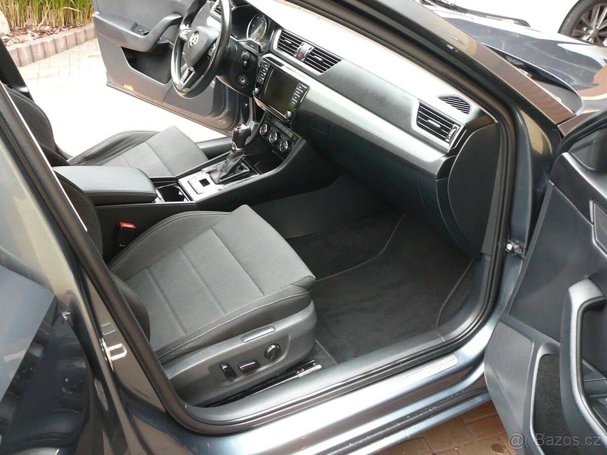 2016 Škoda SUPERB - 11