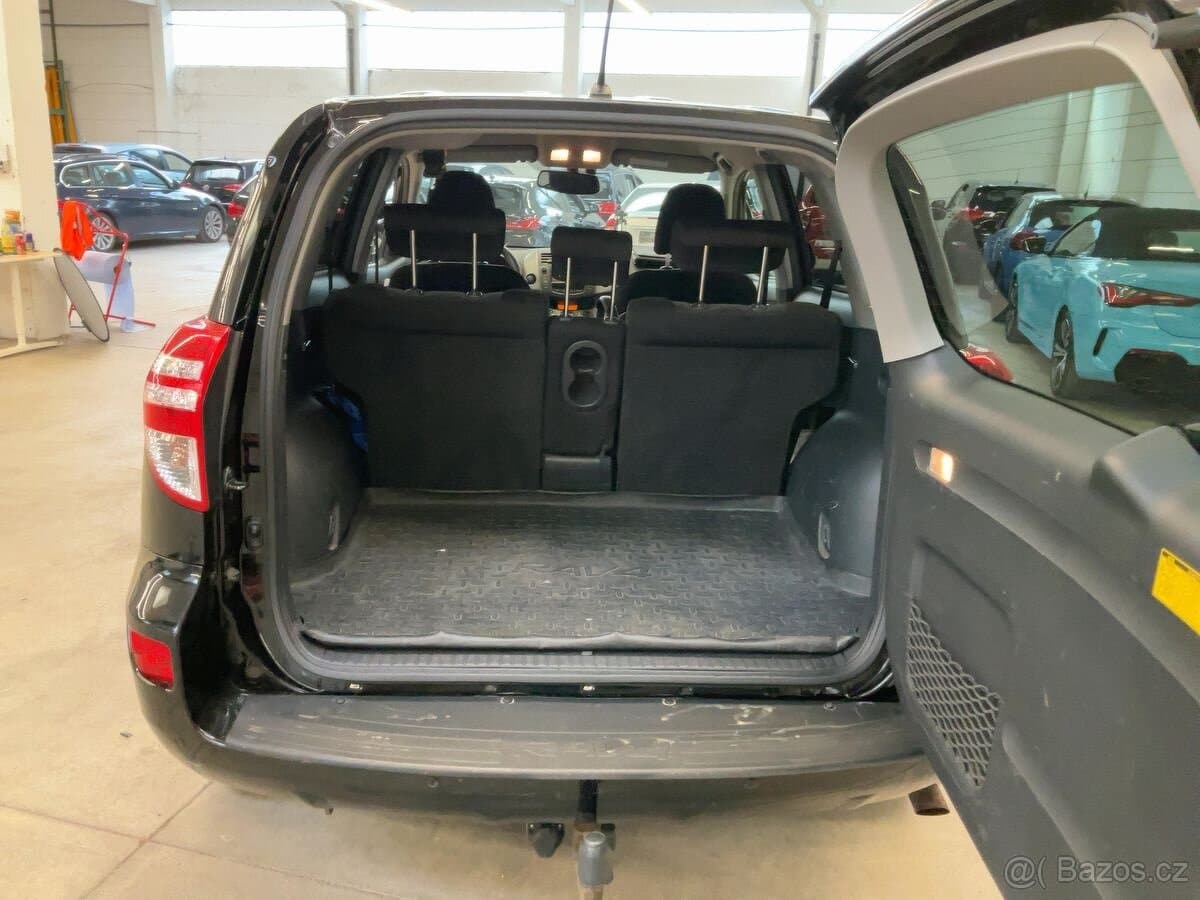 2011 Toyota OSTATNÍ - 11
