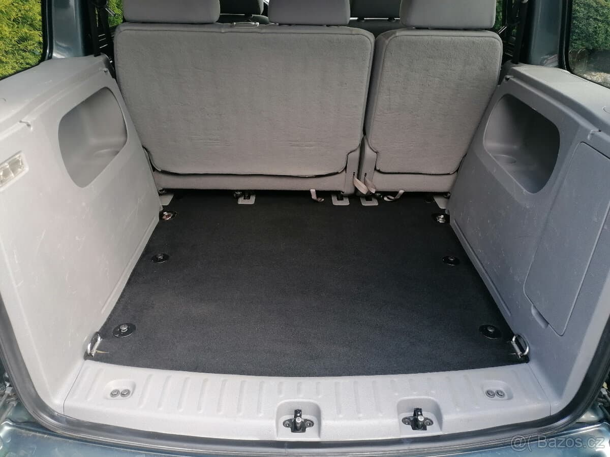 2009 Volkswagen CADDY - 11