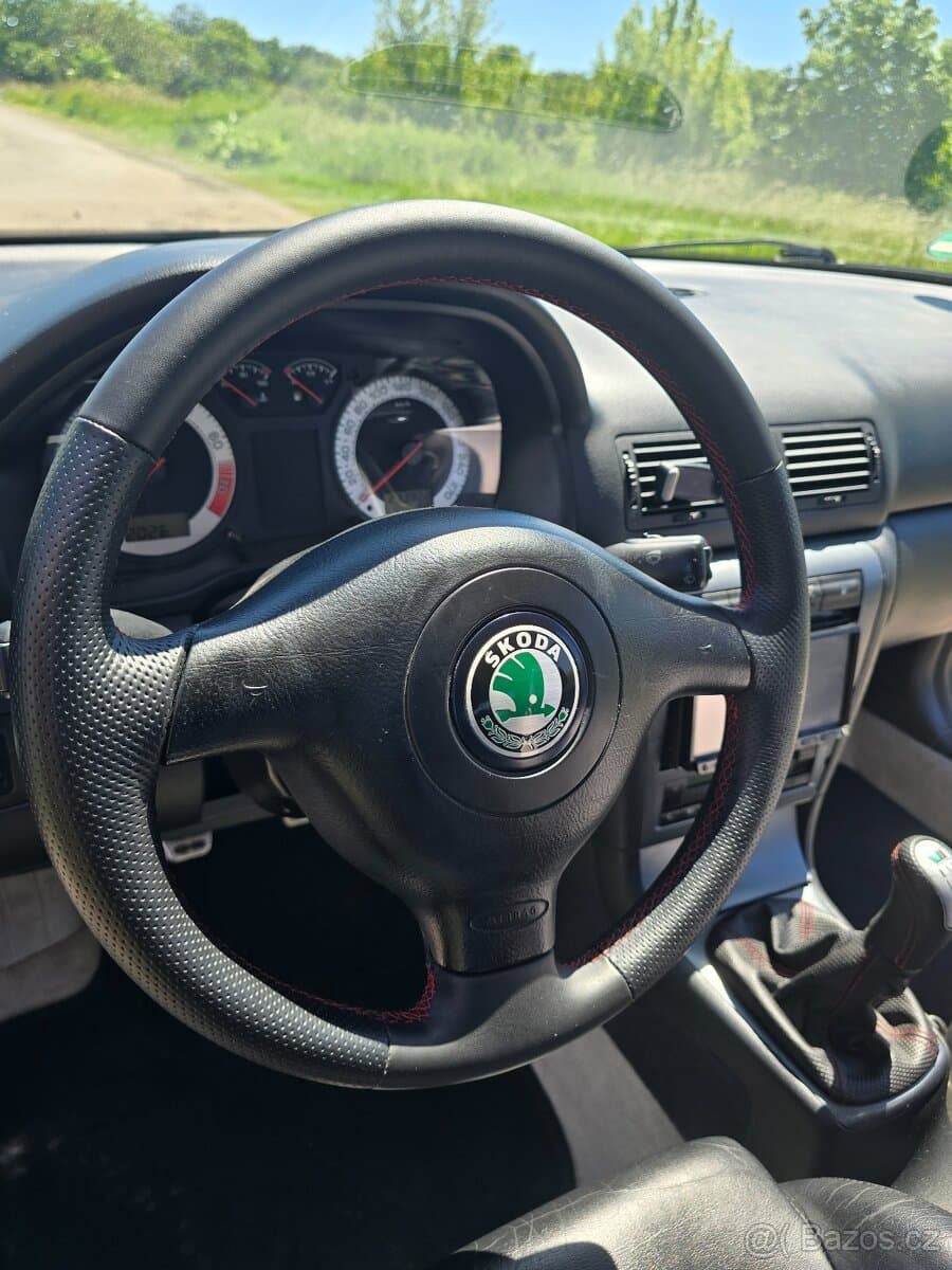 Škoda OCTAVIA - 11