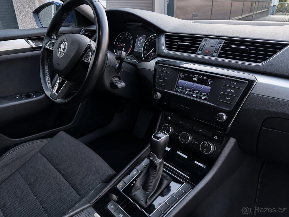 2016 Škoda SUPERB - 11