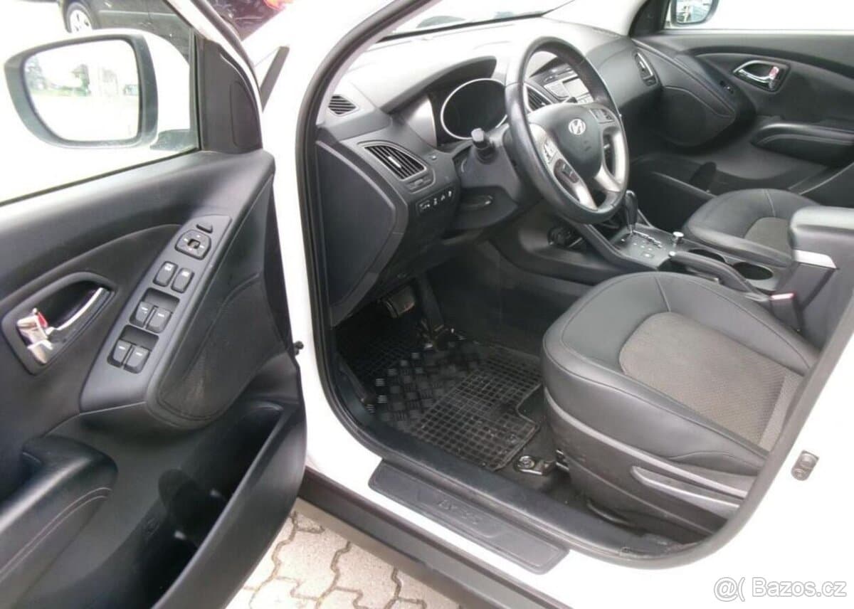 2012 Hyundai ix35 - 11