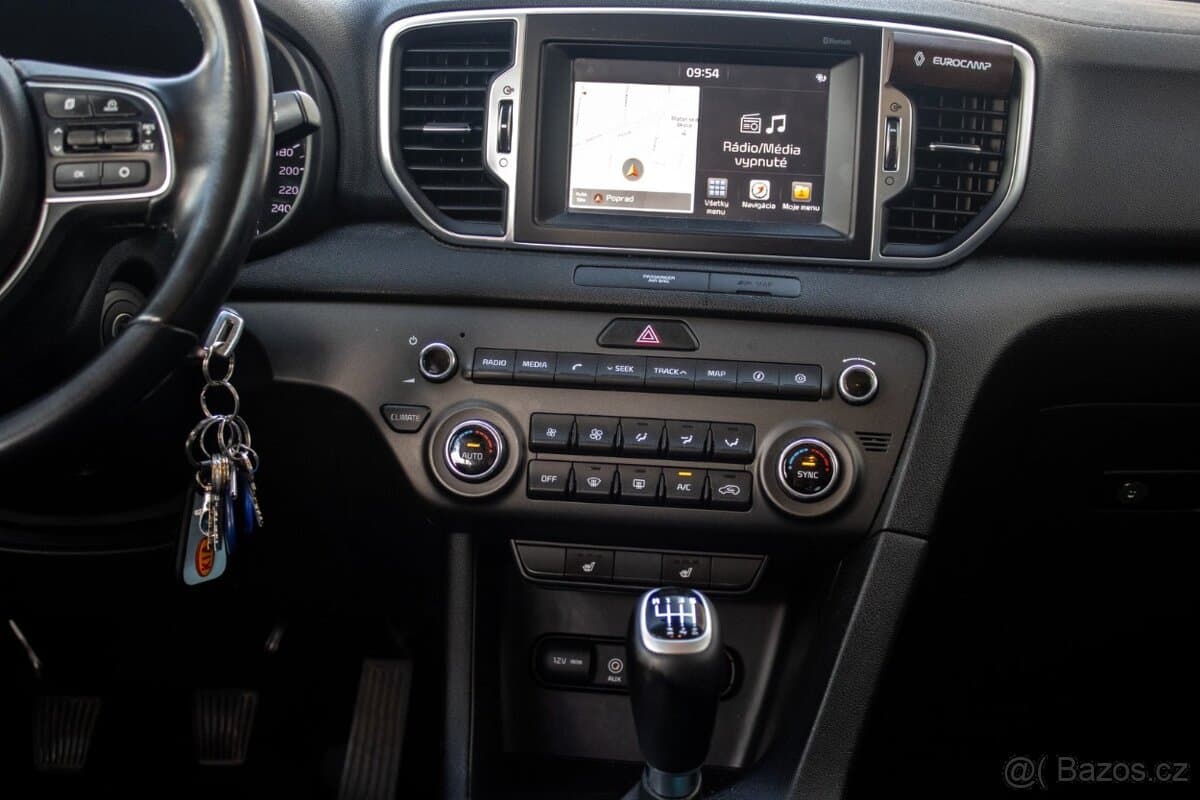 2018 Kia SPORTAGE - 11