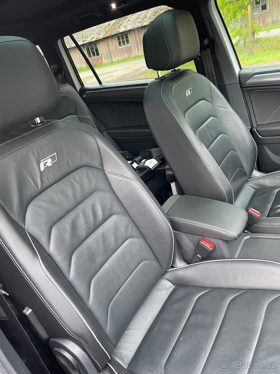 2018 Volkswagen TIGUAN - 11