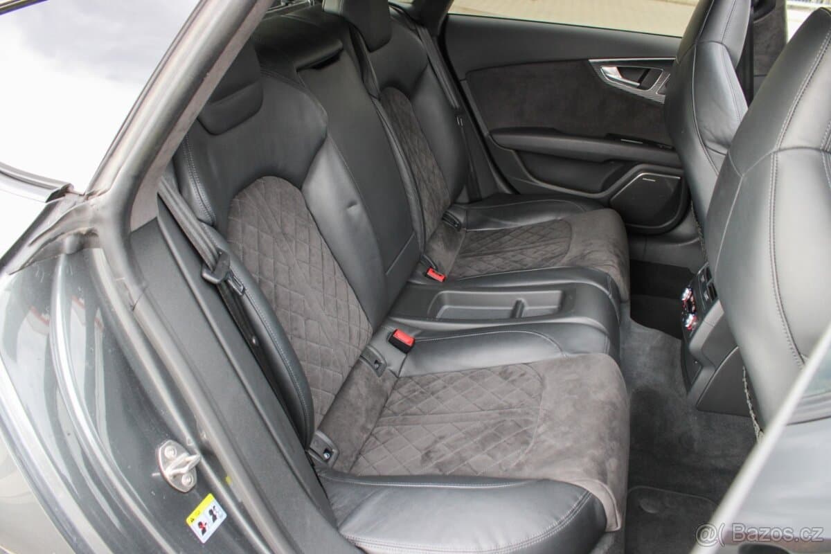 2016 Audi S7 - 11