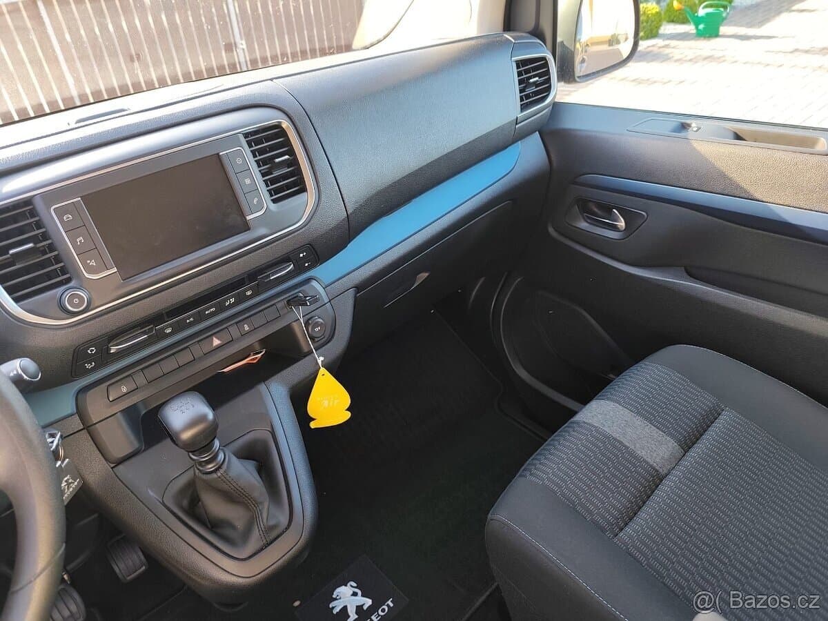 2019 Peugeot TRAVELLER - 11