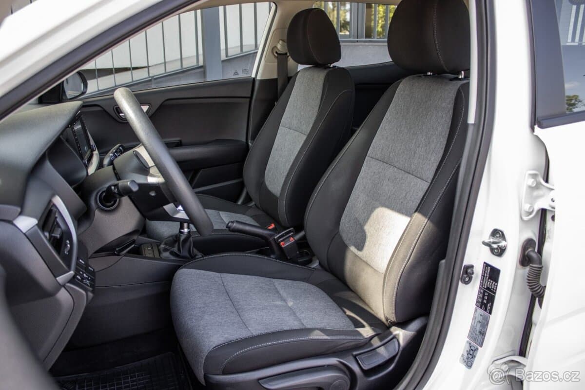 2018 Kia STONIC - 11