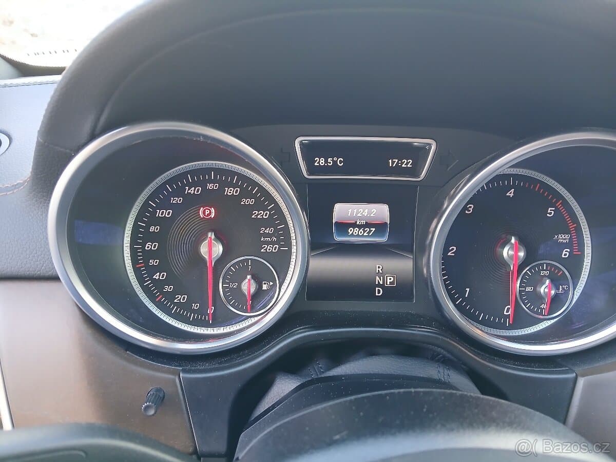 2019 Mercedes-Benz GL - 11