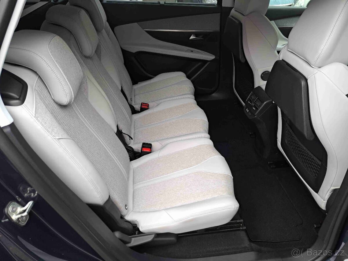 2019 Peugeot 5008 - 11